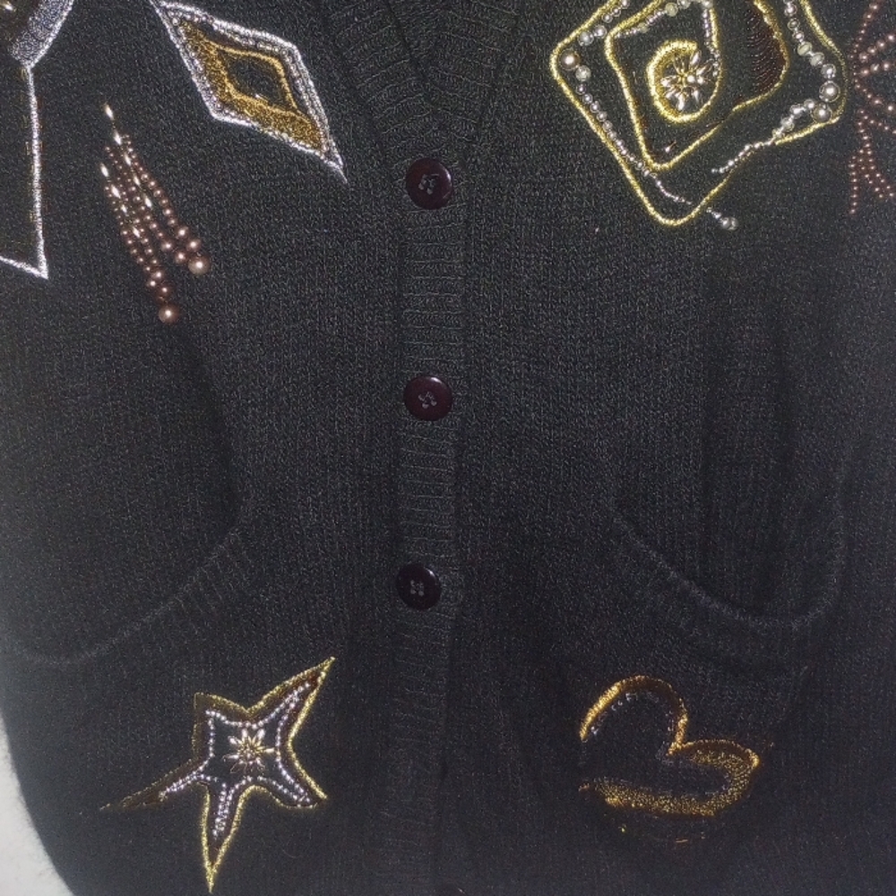 Ib Fission Hong Kong Made Knit In China Black Vest with Gold Silver Embroidery - Picture 4 of 9